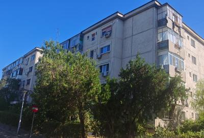 Apartament 2 Camere - Decomandat - Centrala - Parcare-Etaj 2/4 - Zona Vacaresti Apartament 2 Camere - Decomandat - Centrala - Parcare-Etaj 2/4 - Zona Vacaresti - 9