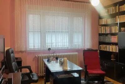 Casă cu Teren 91 Mp în Central - 3