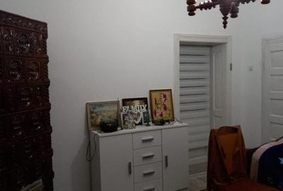 Duplex cu 4 camere cu Canalizare în Iosia - 8