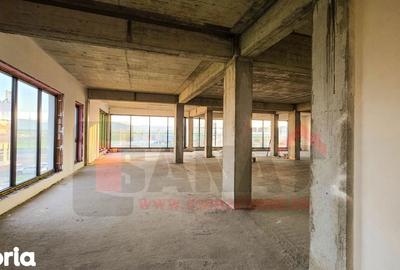 Spațiu comercial, de 1,118 mp, în Central - 7