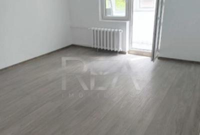 3 camere 2/8, renovat, anvelopat Sebastian-Prosper. - 2