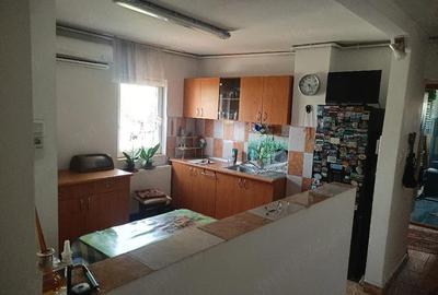 Apartament cu 2 camere decomandat în Dâmbovița - 2