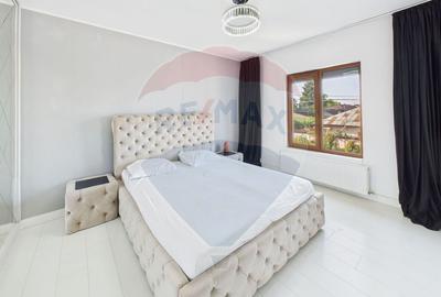 Casa / Vila cu 4 camere de vanzare in zona Est - 13