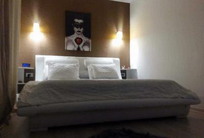 Apartament 3 camere, decomandat - zona Centru Civic - 3