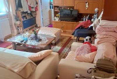 Casa individuala de vanzare in Scheii Brasovului(zona Piata Unirii/Centru) - 2