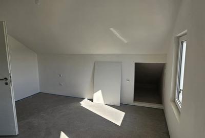 Casă individuală cu 7 camere cu Canalizare în Dudeștii Noi - 10