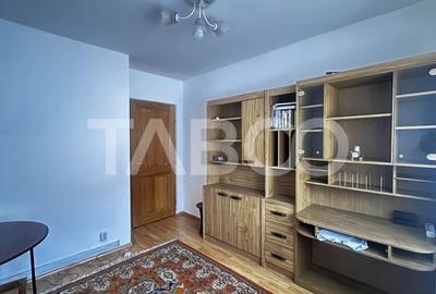 Apartament cu 4 camere decomandat, mobilat în Vasile Aaron - 2