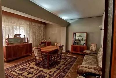 Vanzare apartament 4 camere, zona Sud