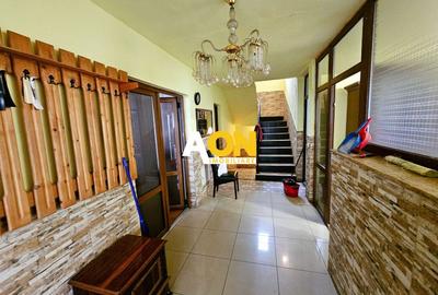 Casă individuală cu 5 camere cu Canalizare în Cetate - 2