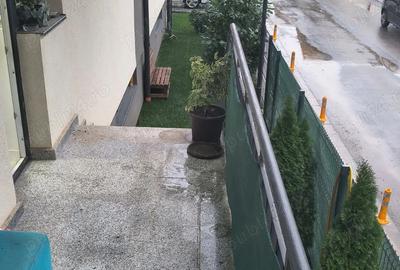 Apartament cu 2 camere decomandat în Dobroești