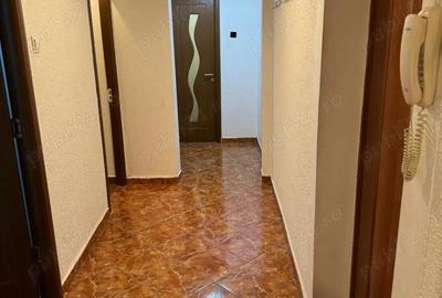Apartament cu 3 camere decomandat în Tineretului - 10