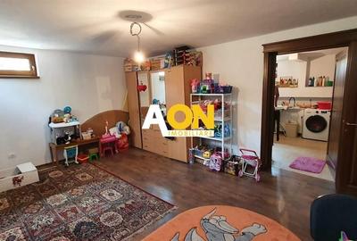 Casa parter+demisol, 1200 mp teren, pretabila pt 2 familii, Sard - 21