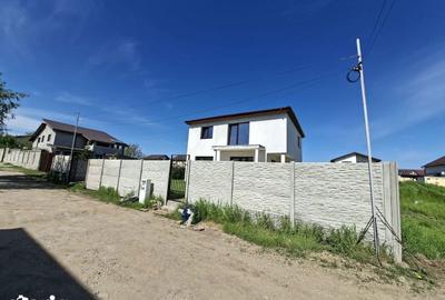 Casă cu 4 camere cu Teren 344 Mp în Berceni
