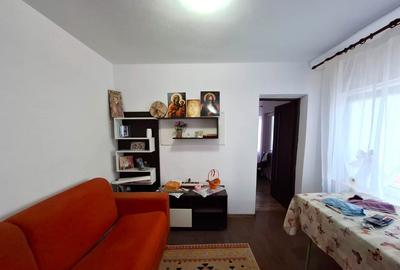 Casă cu 3 camere cu Teren 2300 Mp în Cotești - 3