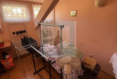 Apartament cu 4 camere decomandat în Răcădău - 8