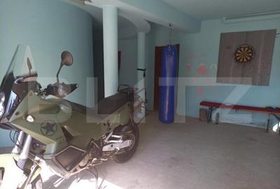 Casă cu 1 camere cu Teren 3500 Mp în Central - 1