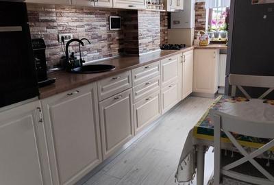 Apartament cu 3 camere decomandat în Chiajna - 1