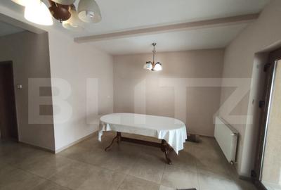 Casa de vanzare P+E si teren de 480 mp in cartierul Iosia, z - 14