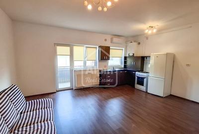 Garsonieră decomandată, mobilată în Tractorul - 15