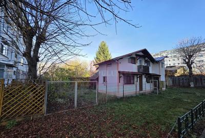 Casa de vanzare cu 3 camere in Campina - 16