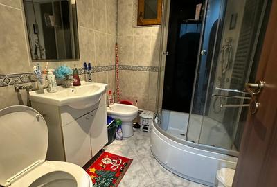 Apartament cu 2 camere semidecomandat în Micro 9 - 4
