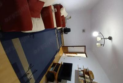 Apartament cu 4 camere decomandat în Central - 2