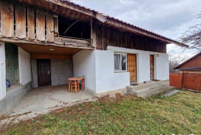 Casa situata in Oras Tismana - Valcele - 3