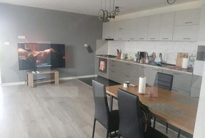 Casă cu 3 camere cu Teren 400 Mp în Parța