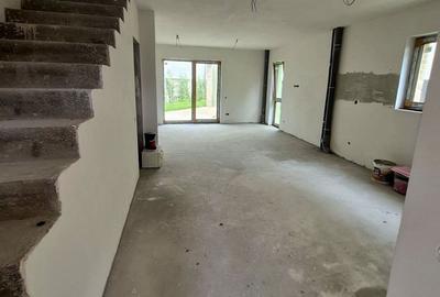 Duplex cu 4 camere cu Canalizare în Gheorgheni - 12