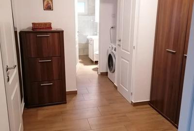 Inchiriez apartament 2 camere decomandat zona Girocului - 2