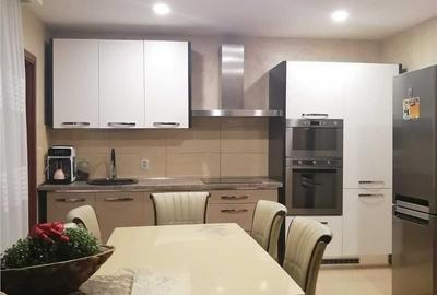 Casă cu 4 camere în Corunca - 3