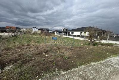 Teren de 1474 mp, în Central - 2