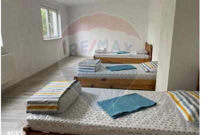 Casă cu 4 camere cu Teren 300 Mp în Central - 2
