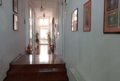 Spațiu comercial, de 260 mp, în Blașcovici - 16