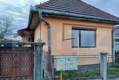 Casa cu teren 645 mp in Santana de Mure? 107 mp utili - 8