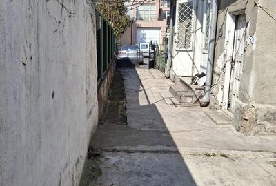 Casă cu 2 camere decomandat cu Teren 185 Mp în Giulești - 12