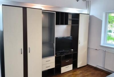 Garsonieră decomandată în Soarelui - 1
