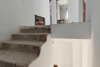 Duplex 4 Camere, Teren 215 mp, Acces Rapid la Metrou - 8