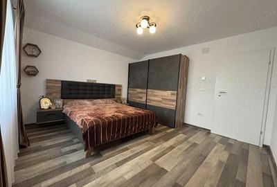Casă cu 3 camere cu Teren 671 Mp în Central - 2