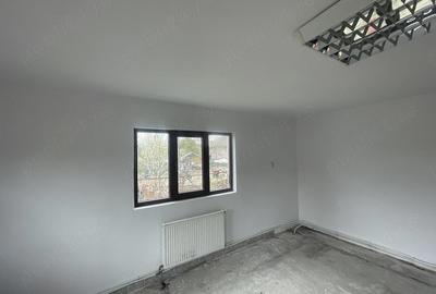 Casă cu 2 camere cu Teren 2056 Mp în Buzești - 9