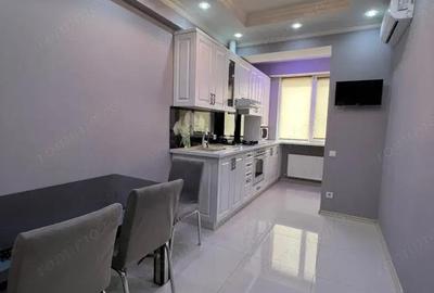 Garsonieră decomandată în Central - 2