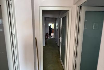 Casă cu 13 camere cu Canalizare în Cățelu - 10