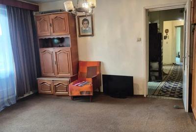 Apartament in bloc R5 etaj 2 Alesd 4 camere - 4
