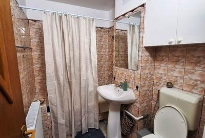 Apartament cu 2 camere decomandat, mobilat în Tractorul - 5