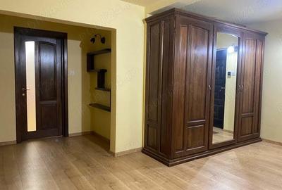 Apartament cu 4 camere decomandat în Malu Roșu - 9