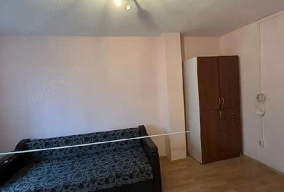 Apartament cu 2 camere semidecomandat în Podu Roș