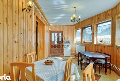 Casă cu 8 camere cu Teren 700 Mp în Vidra - 5