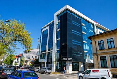 Birou, de 9,443 mp, în Polonă - 2