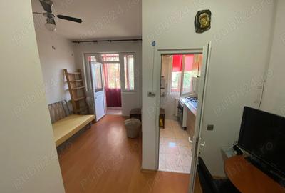 Garsoniera de vanzare sector 5 - 9