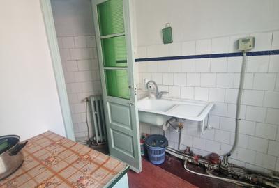 Trocadero - Casa 6 camere constructie caramida, deschidere la doua strazi - 22